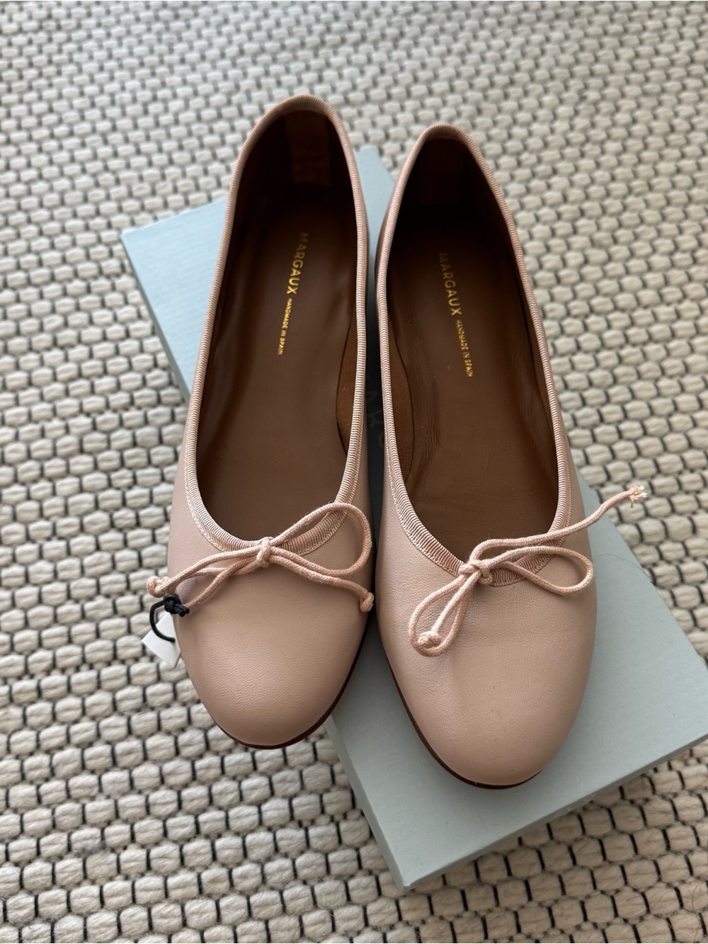NWT Margaux Demi Ballet Flats Petal Nappa Size 8